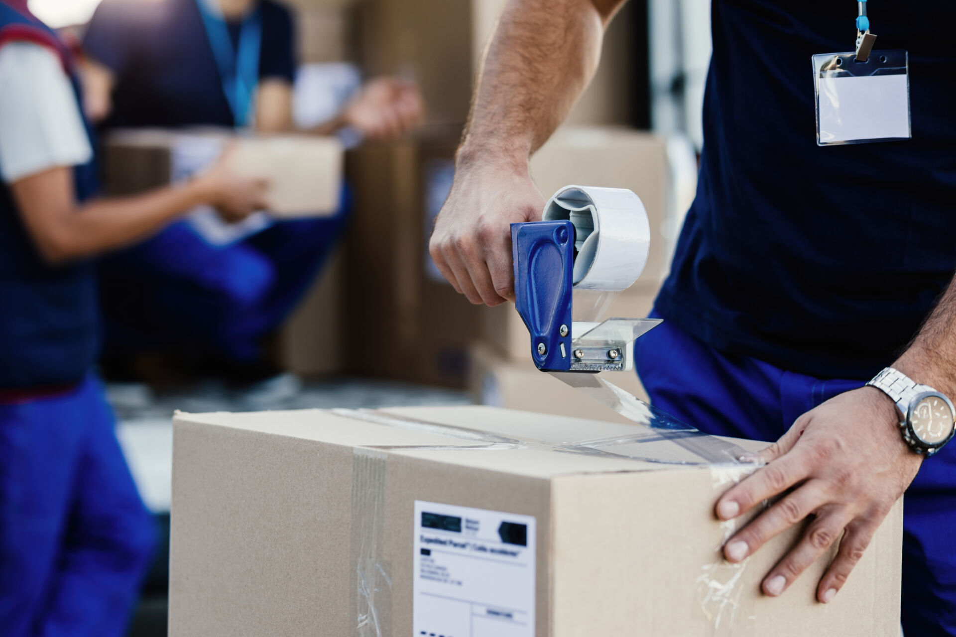 A&M Removals - Helping people pack their belongings and move out of Ashford into Canterbury